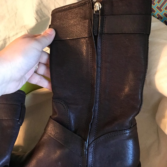 Tory Burch boots ‼️ PRICE DROP Size 8.5 - Picture 3 of 4